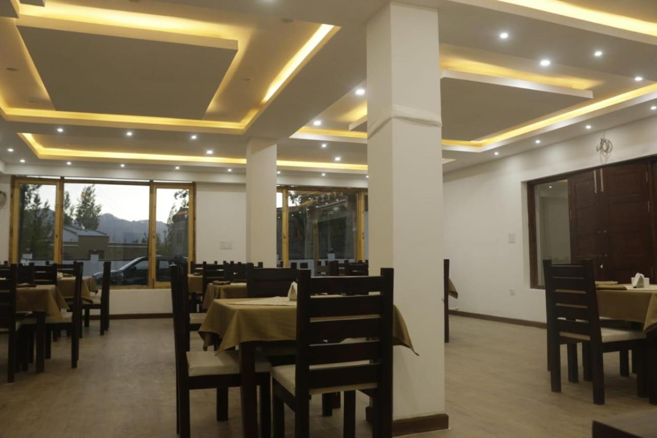 Lha-Zes Hotel Leh Exterior photo