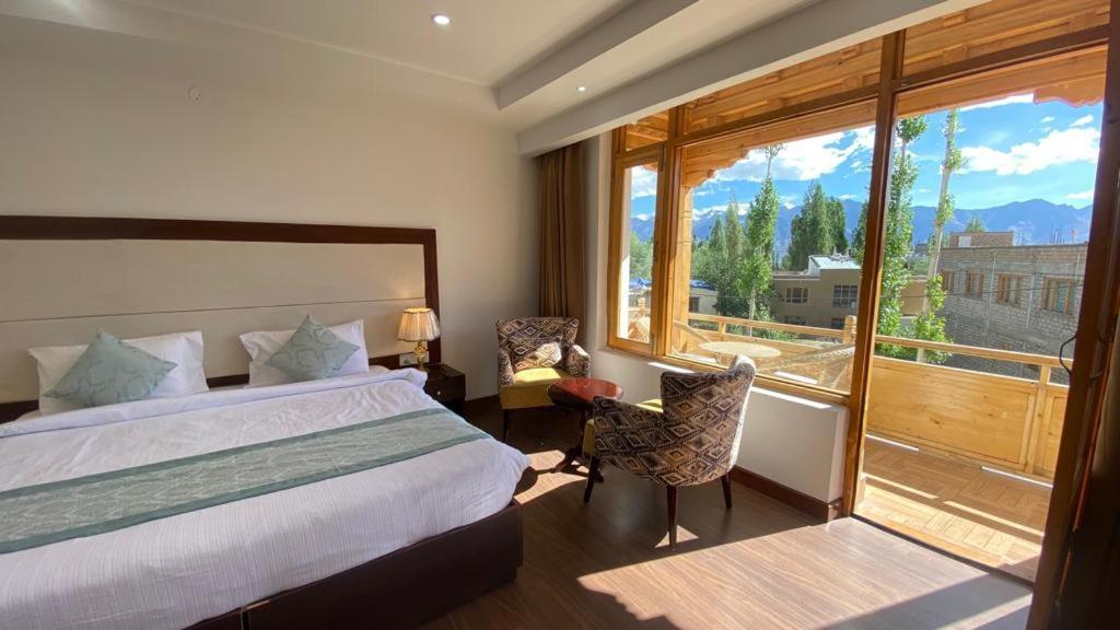 Lha-Zes Hotel Leh Exterior photo